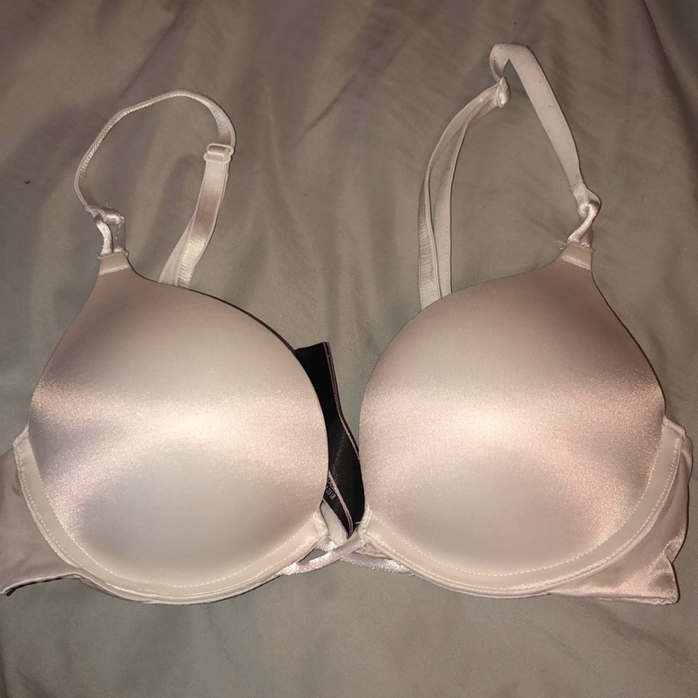 victoria's secret bombshell bra